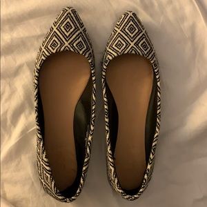 New! LOFT Black & White Diamond Pointed Toe Flats